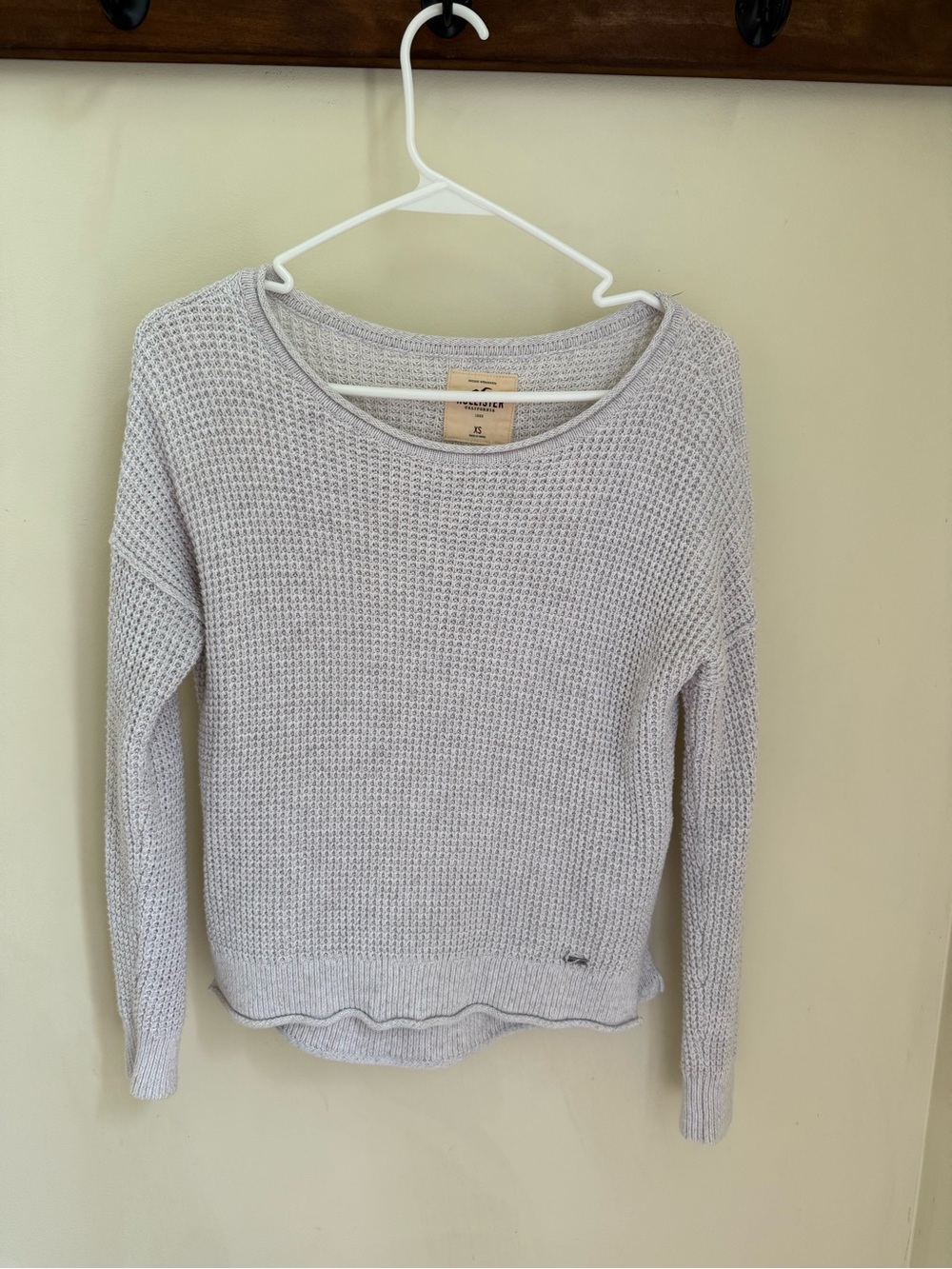 Hollister Light Gray Waffle-Knit Scoop-Neck Sweater